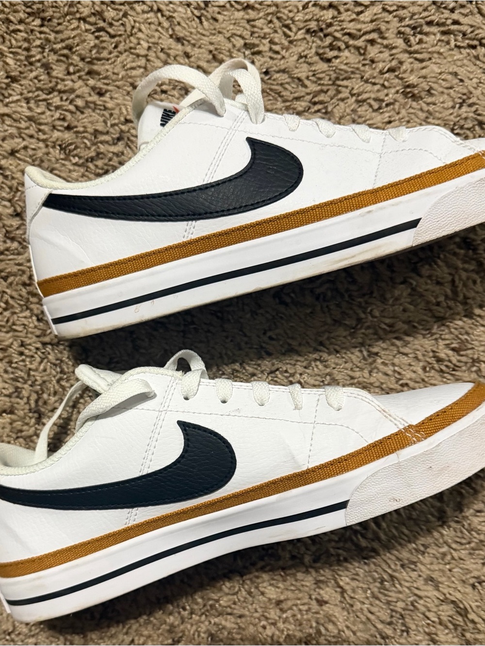 Nike Court Legacy